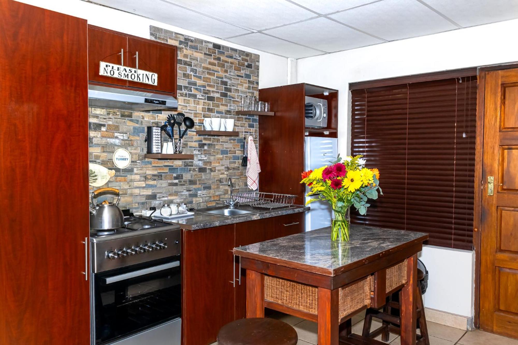 A Cherry Lane Self Catering And B&B Bloemfontein Luaran gambar